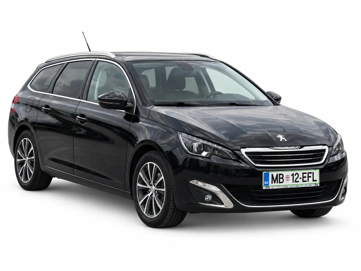 MB 12-EFL osebni, Peugot 308-sprednja desno