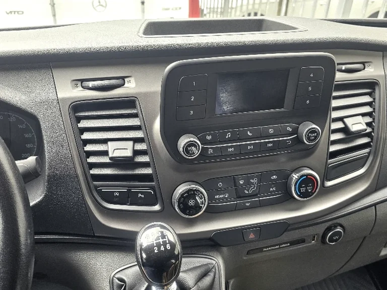 MB 97-ANA Potniški L2H1, Ford Transit-ekran