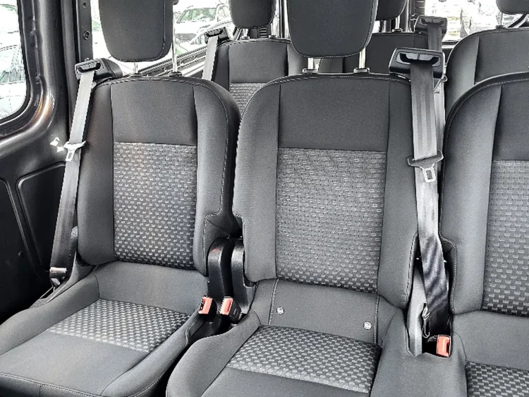 MB MANE03 Potniški L2H1, Ford Transit-potniški prostor